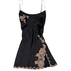 Victoria's Secret Slip Dress Women Medium Black Beige Lace ASO Madison Beer Y2K - Picture 1 of 11