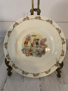 Royal Doulton 8” Bunnykins Bone China Children's Plate "At The Ticket Booth" - Picture 1 of 4