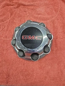 1999-2010 GMC Sierra 2500 8 Lug Alloy Wheel Only Chrome Center Cap OEM Used - Picture 1 of 2