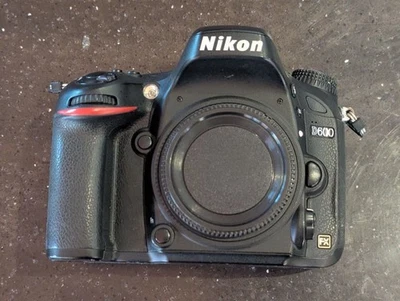 Nikon D600 490320 - Изображение 1 из 4