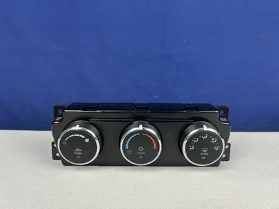 Dodge Ram 1500 2009-2010 AC control de calefacción control de temperatura control de temperatura Foto 1 de 4