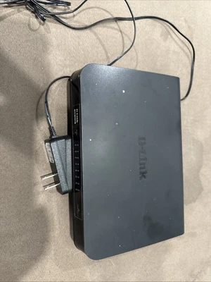 D-Link DGS-1016A Unmanaged Gigabit Ethernet Switch 16-Port - Image 1 of 4