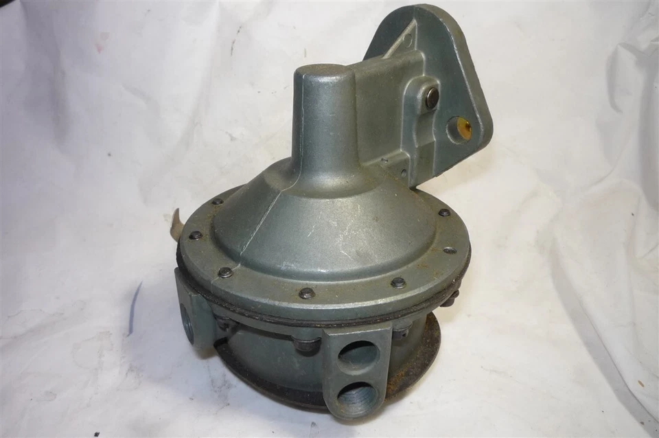 58 59 60-64 Chevrolet Truck 327 409 bomba combustible nueva 4665 Foto 1 de 4