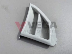 Driver Side Bumper Vent (White) to suit Mitsubishi Lancer Evolution 6.5 TME CP9A - Picture 1 of 4