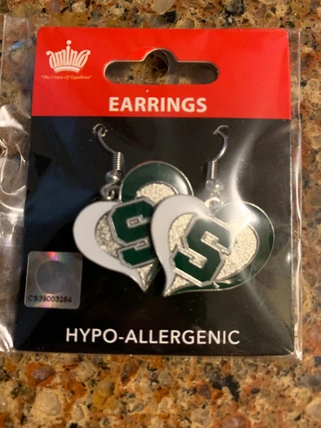 Michigan State Spartans Swirl Heart dangle Earrings Cover