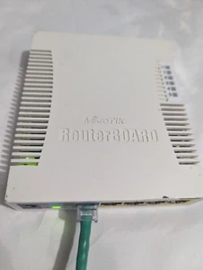 Mikrotik CSS106-5G-1S RB260GSP Small SOHO Switch 5x Gigabit Ethernet Free Shippi - Picture 1 of 5