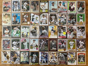 Pittsburgh Pirates Baseball Card Collection w/ Roberto Clemente, Willie Stargell