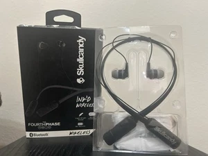 Skullcandy Ink'd Wireless Bluetooth available colors ; black & Blue. Travis Rice - Picture 1 of 7