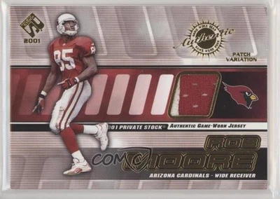 2001 Pacific Private Stock Game-Worn Gear Patch /200 Rob Moore #2 Patch - Image 1 of 2