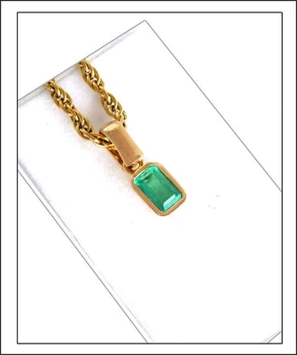 Smaragd im Anhänger Gelbgold -Wenn Qualität entscheiden soll dann von Greenfire - Bild 1 von 4