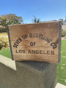 SEVEN UP BOTTLING CO OF LOS ANGELES 1972 HOLZKISTE KISTE 7-UP VINTAGE - Bild 1 von 9