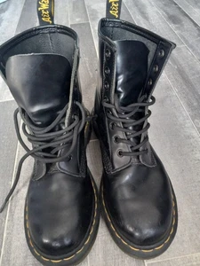 Dr. Martens 1460 Boots Womens 8 Black Leather Combat Lace Up Docs - Picture 1 of 11