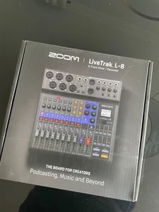 ZOOM LiveTrak L-8 - 8 channel portable Digital Mixer, USB Sound Card, DAW module - Picture 1 of 15