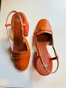 Fendi Pumps Größe 37,5 - Bild 1 von 18