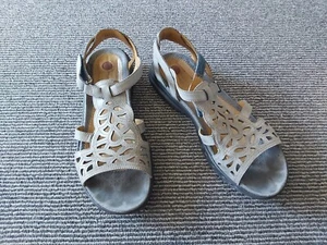 Damen Sandale der Marke Clarks Gr. 39, 5 Leder. - Bild 1 von 9