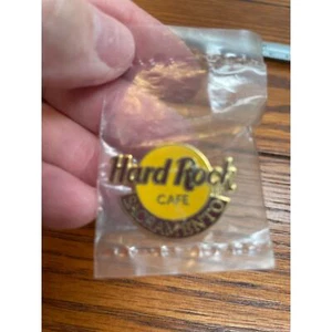 Spilla Hard Rock Cafe Sacramento marrone rosso oro giallo - Foto 1 di 3