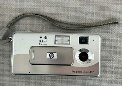HP PhotoSmart 435 3.1 MP Digital Camera - Silver Tested - Image 1 of 2