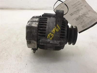 MONTAJE ALTERNADOR TOYOTA LAND CRUISER 6CYL 4,5 L 80 AMP 93-98  Foto 1 de 4