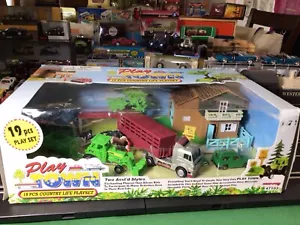 New Ray PlayTown 19 Pcs CountryLife Play Set Plastic - Picture 1 of 9