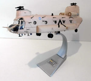 Corgi 1/72 AA34204 Boeing Vertol Chinook HC.1 RAF Gulf war 1991 - Picture 1 of 6