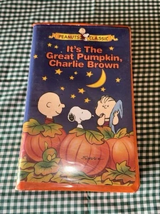 Peanuts Classic It's The Great Pumpkin Charlie Brown Vintage 1996 VHS Tape - Picture 1 of 6