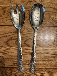 Godinger Edelstahl Salatbesteck Utensilien 3 Zinken Gabel mit Löffel gehämmert 12" - Bild 1 von 4