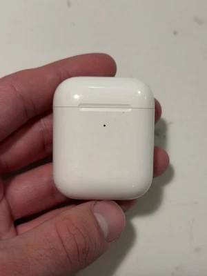 AirPods 1st Generation With Wireless Charging Case - Image 1 of 4