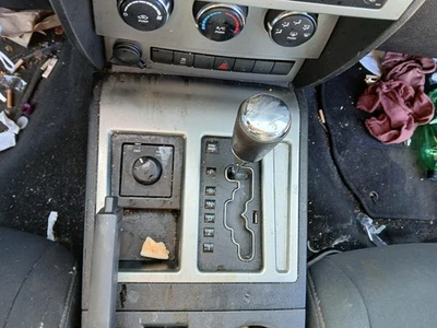 Used Automatic Transmission Shift Lever Assembly fits: 2011 Dodge Nitro  Grade A Foto 1 de 4