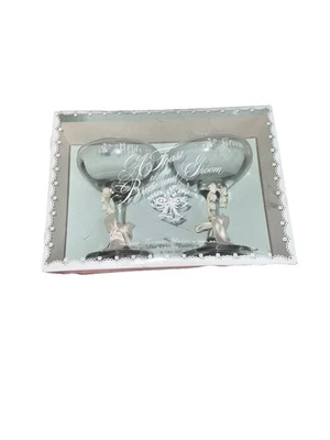 Caja de copas tostadas champán pareja novia novio boda treasure masters 1973 de colección Foto 1 de 2
