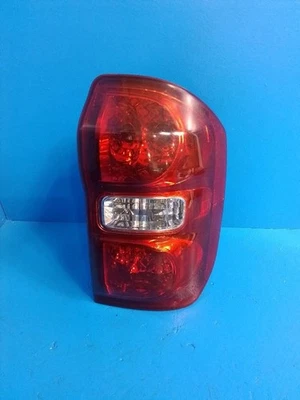 Luz trasera derecha pasajero Toyota RAV4 2004 compatible con 04-05 RAV4 2747 Foto 1 de 4