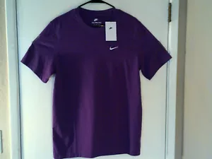NEW NIKE SPORTSWEAR "Embroidered Swoosh Tee" MEN'S PURPLE T-SHIRT MED BV0507-503 - Picture 1 of 6