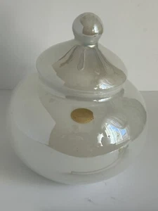 New Murano Mother Of Pearl Glassware Italian Coved Urn. Beautiful - Picture 1 of 6