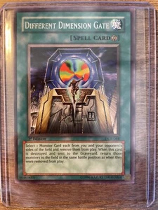Different Dimension Gate DCR-044 1st Edition Rare MP - Picture 1 of 2