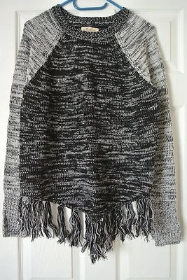 Suéter Poncho Hollister Frinche-Hem - Talla L - Negro jaspeado Foto 1 de 4