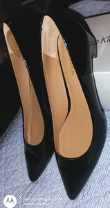 Neu Calvin Klein Damen Schwarz Lack Niedriger Absatz Gr. 6 Novene Glossy Patent - Bild 1 von 14
