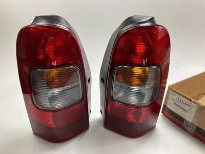 NEW - Driver & Passenger Side Tail Light Lamp For 1999-2005 Pontiac Montana - Image 1 of 4