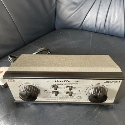 H & M HAMMANT AND MORGAN DUETTE TWIN POWER SUPPLY UNIT FOR MODEL RAILWAYS TESTED - Image 1 of 3