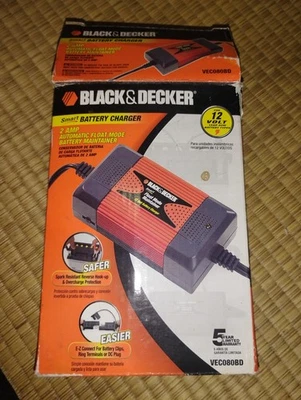 Black and Decker VEC080BD Smart Battery Charger 2 amp 12V. Auto float mode - Image 1 of 4