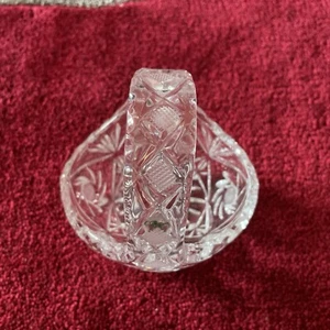 Vintage Crystal Basket Lead Cut With Handle For Trinket’s. 15cm Tall - Picture 1 of 19