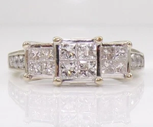 Anillo de compromiso de diamantes talla princesa de 1,00 quilates de oro blanco de 10 quilates talla 7,5 LNE2 - Imagen 1 de 6