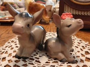 Vintage Lefton H2823 Brown/ Black Flower Donkey Salt & Pepper Shaker Set Japan - Picture 1 of 5