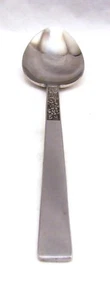 Stanley Roberts Rogers Stainless Steel DORETTE Lot of 2 Oval Soup Spoons 7 1/2" - Picture 1 of 6