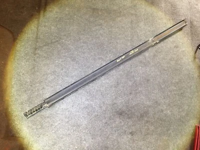 04 -11 LLINCOLN TOWN CAR ЗАДНЯЯ ЛЕВАЯ ДВЕРЬ ОКНО ВНЕШНЯЯ ОТДЕЛКА ОБОДОК МОЛДИНГ OEM - Изображение 1 из 4