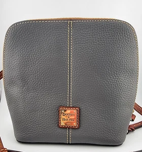 Dooney & Bourke Trixie a tracolla in vera pelle liscia, grigio - Foto 1 di 8