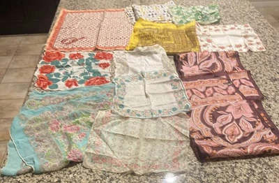 Лот разнообразных винтажных шарфов и салфеток. Безымянные производители. - Изображение 1 из 4