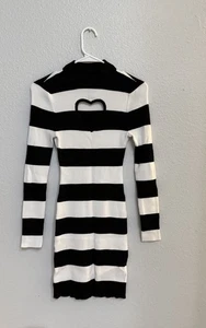 Herz Pullover Strickkleid mit Cut Out Blk & What Damen Größe Large von Derek Heart - Bild 1 von 6