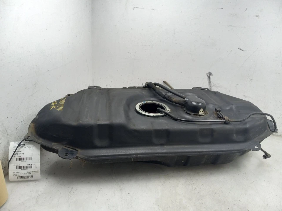 04-05 SCION XB 1.5L FWD AT GAS FUEL TANK  - Image 1 of 4