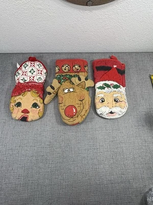 Juego de 3 guantes de horno de Navidad vintage B&D novedad (Santa, Rudolph&Caroler) Foto 1 de 4