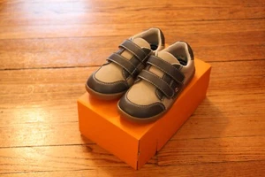 New in Box Livie and Luca Alunno Boys Loafers Sneakers Size 11 Taupe Gray Cute! - Picture 1 of 3