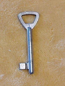Vintage Solid Barrel Key  - Picture 1 of 8